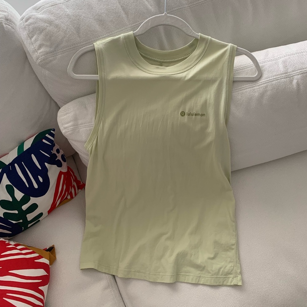 Lululemon All Yours Tank Size 2 Yellow - Picture 2 of 3